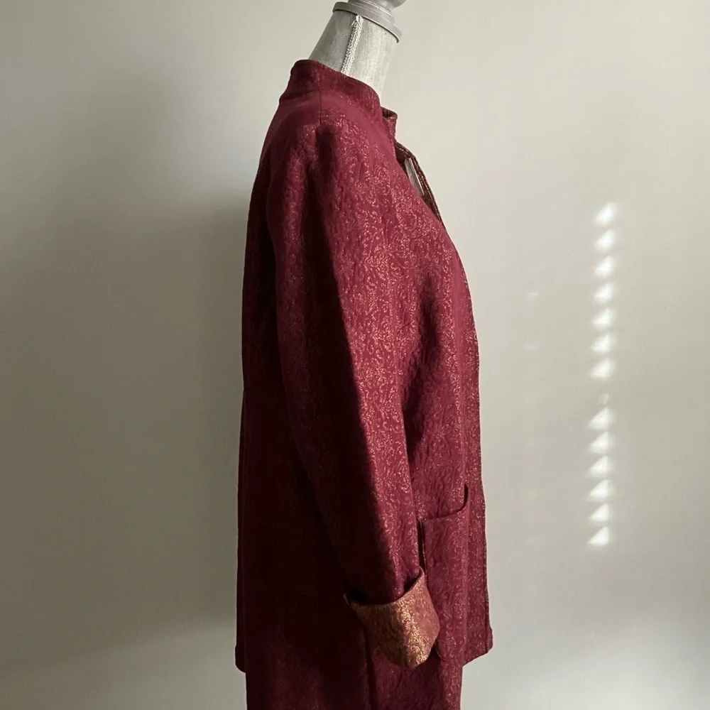 CHICO'S | LONG JACKET SIZE 2 BURGUNDY GOLD - Picture 3 of 10